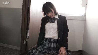 【中文字幕】そこのアナタ！今日からワタシの性処理当番に任命します！（拒否権ナシ） 根尾あかり スクールカーストTOP！教师もひれ伏す学园の絶伦女帝生徒会长のチ○ポオモチャにされた仆